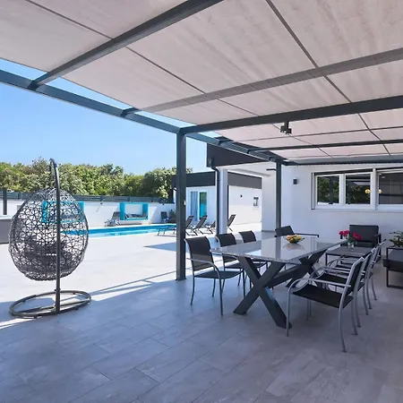 Βίλα Va.lunga With Pool And Wirpool
