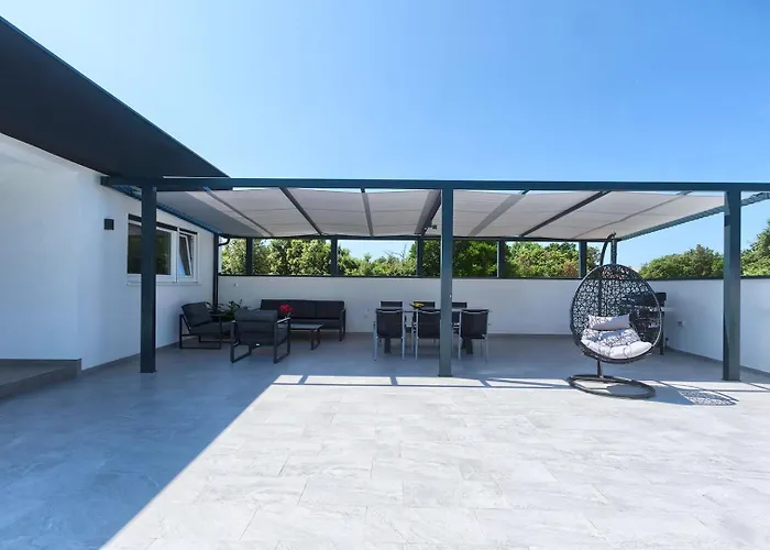 Va.lunga With Pool And Wirpool * Pula