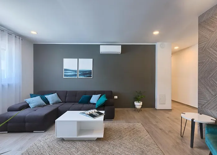 Villa Va.lunga With Pool And Wirpool