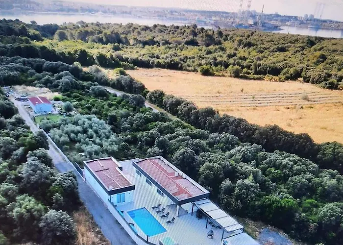 Va.lunga With Pool And Wirpool * Πούλα