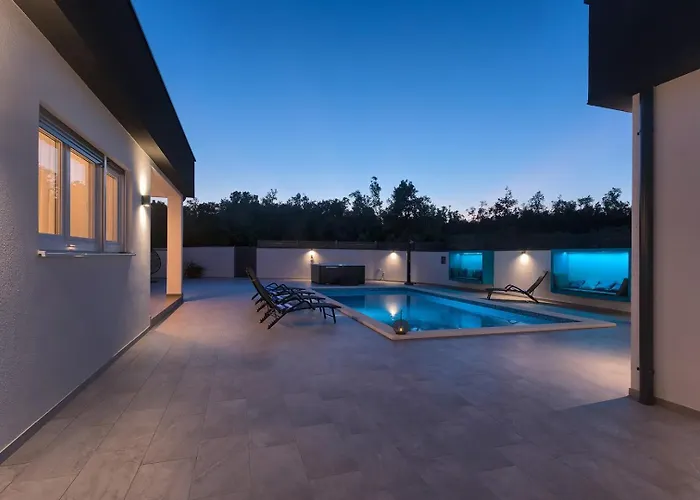 Va.lunga With Pool And Wirpool Villa *