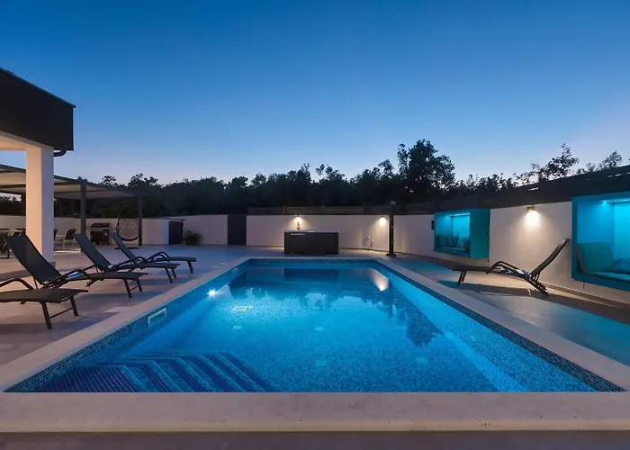 Villa Va.lunga With Pool And Wirpool *