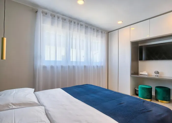 Va.lunga With Pool And Wirpool * Pula