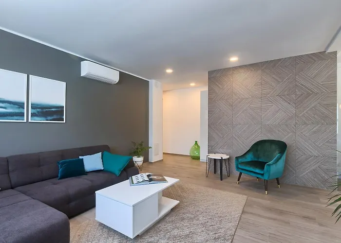 Va.lunga With Pool And Wirpool Villa Pula